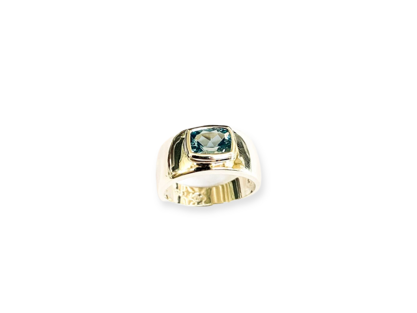 Silver dome ring with blue topaz